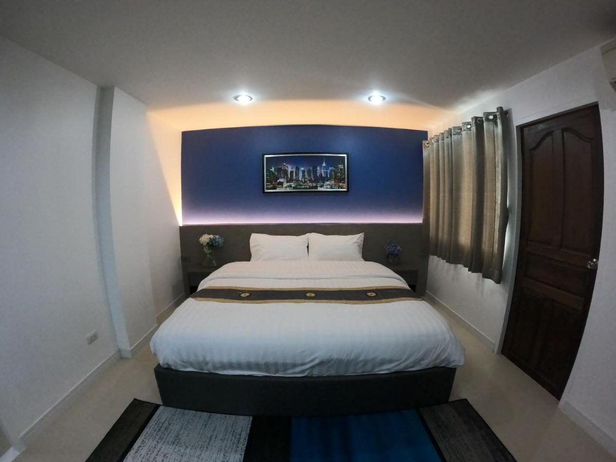 Poonsuk Place Hotel 방콕 외부 사진