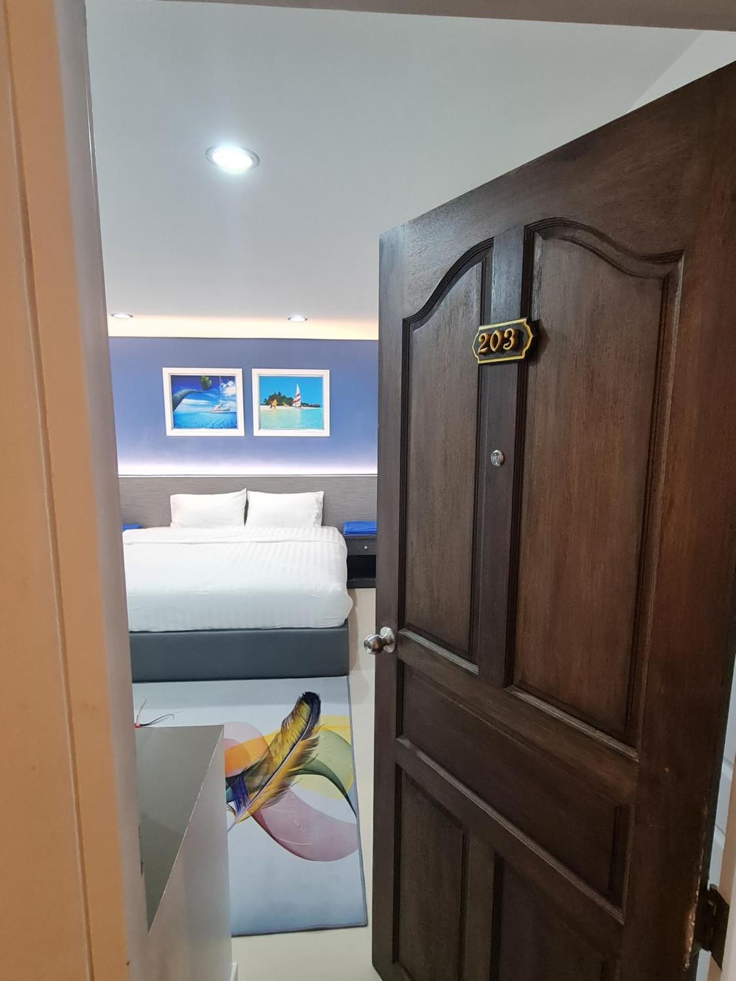 Poonsuk Place Hotel 방콕 외부 사진